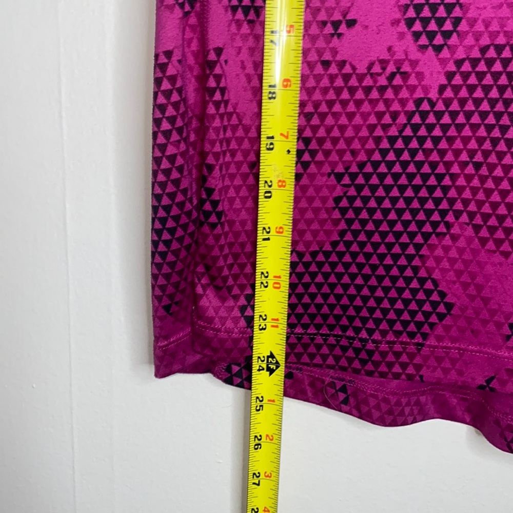 🪼Pink and black Nike Dri-fit tank top! - Picture 4 of 6